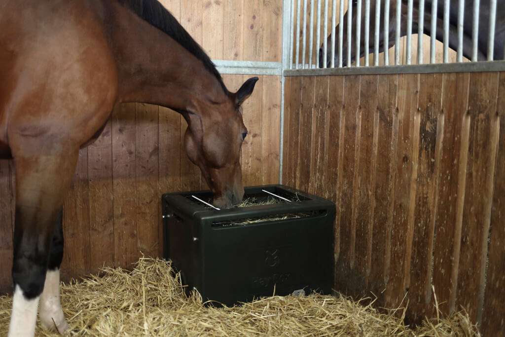 Kerbl Feed Rack HayBox | FUNDIS Equestrian