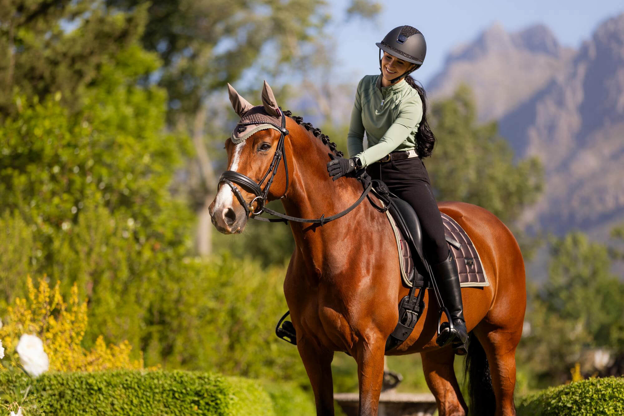 LeMieux Loire Memory Square Dressage Saddle Pad - Premium Equestrian Riding Equipment