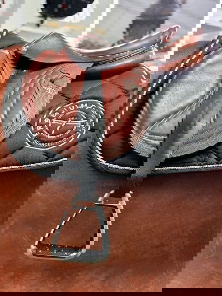 Freejump Steigbügelriemen 4x6 Leathers, Leder, schmale Ausführung